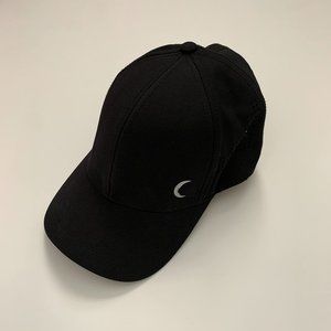 Zyia Black Chill Hat